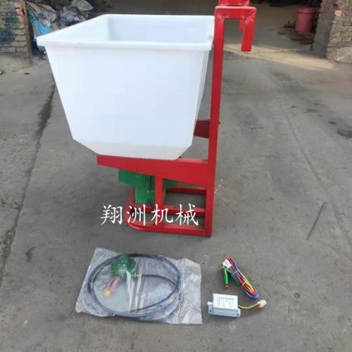 家用电动三轮车撒肥机48v电动洒肥器 