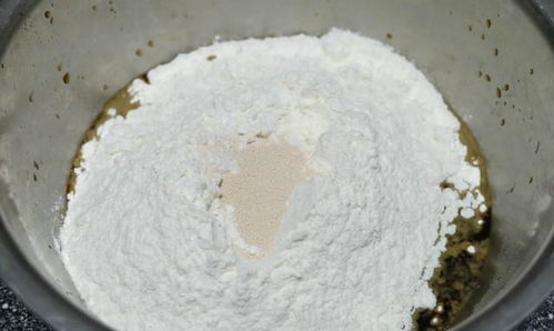 红糖加酵母粉发酵加尿素